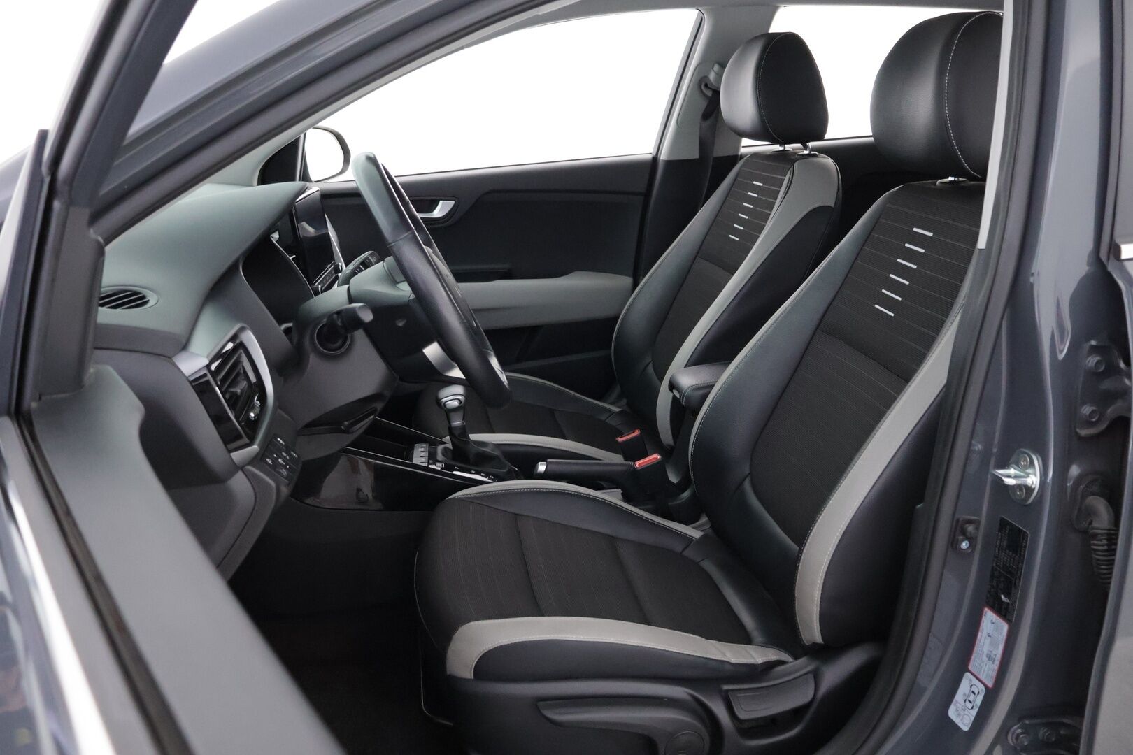 Kia Stonic 2022 1,0 T-GDI 100hv EX Design DCT - 1Om Suomiauto | Vakkari | Peruutuskamera | Lohko&Sisäpistoke | Apple&Android | LED | Ratinlämmitys | Upea!