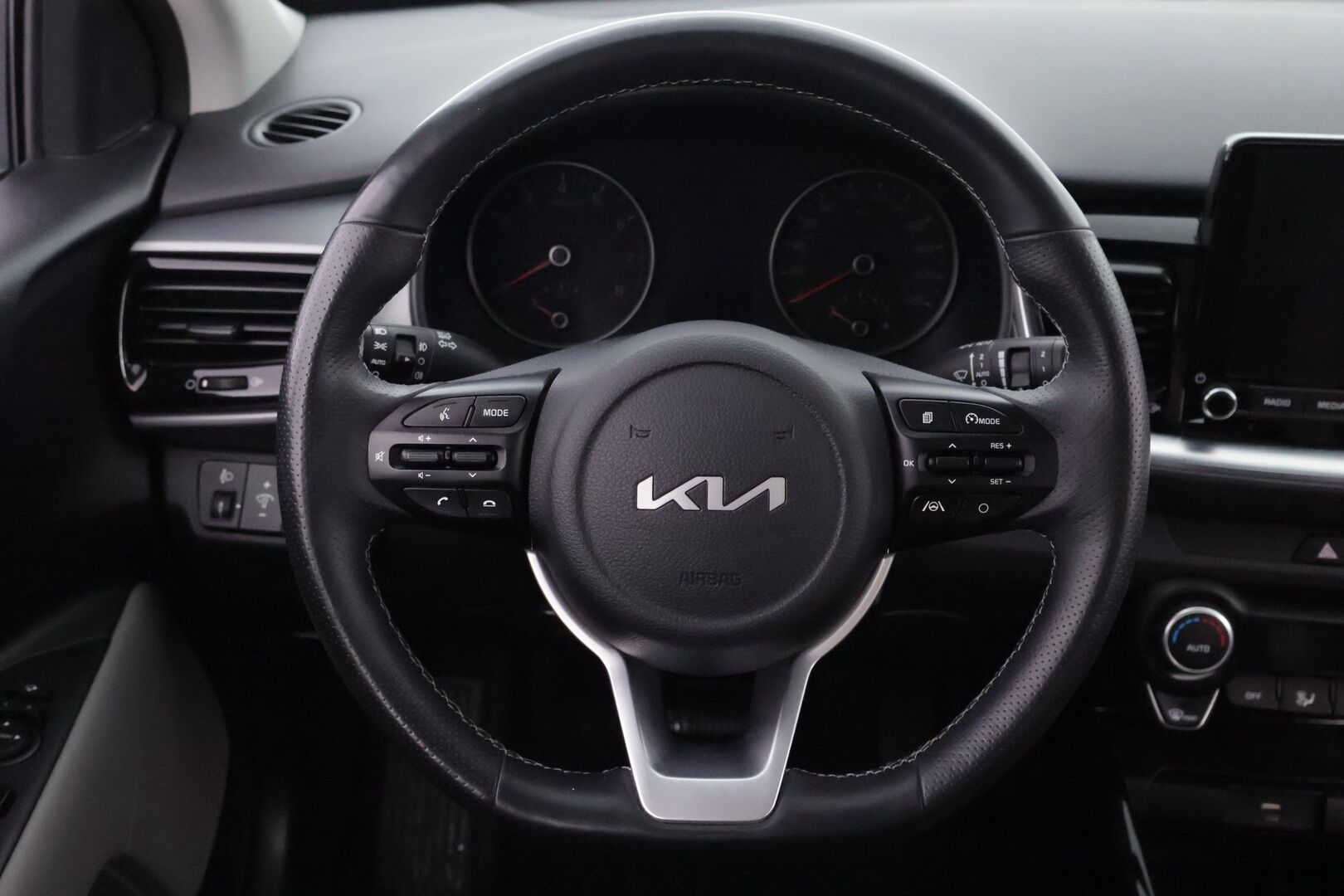 Kia Stonic 2022 1,0 T-GDI 100hv EX Design DCT - 1Om Suomiauto | Vakkari | Peruutuskamera | Lohko&Sisäpistoke | Apple&Android | LED | Ratinlämmitys | Upea!