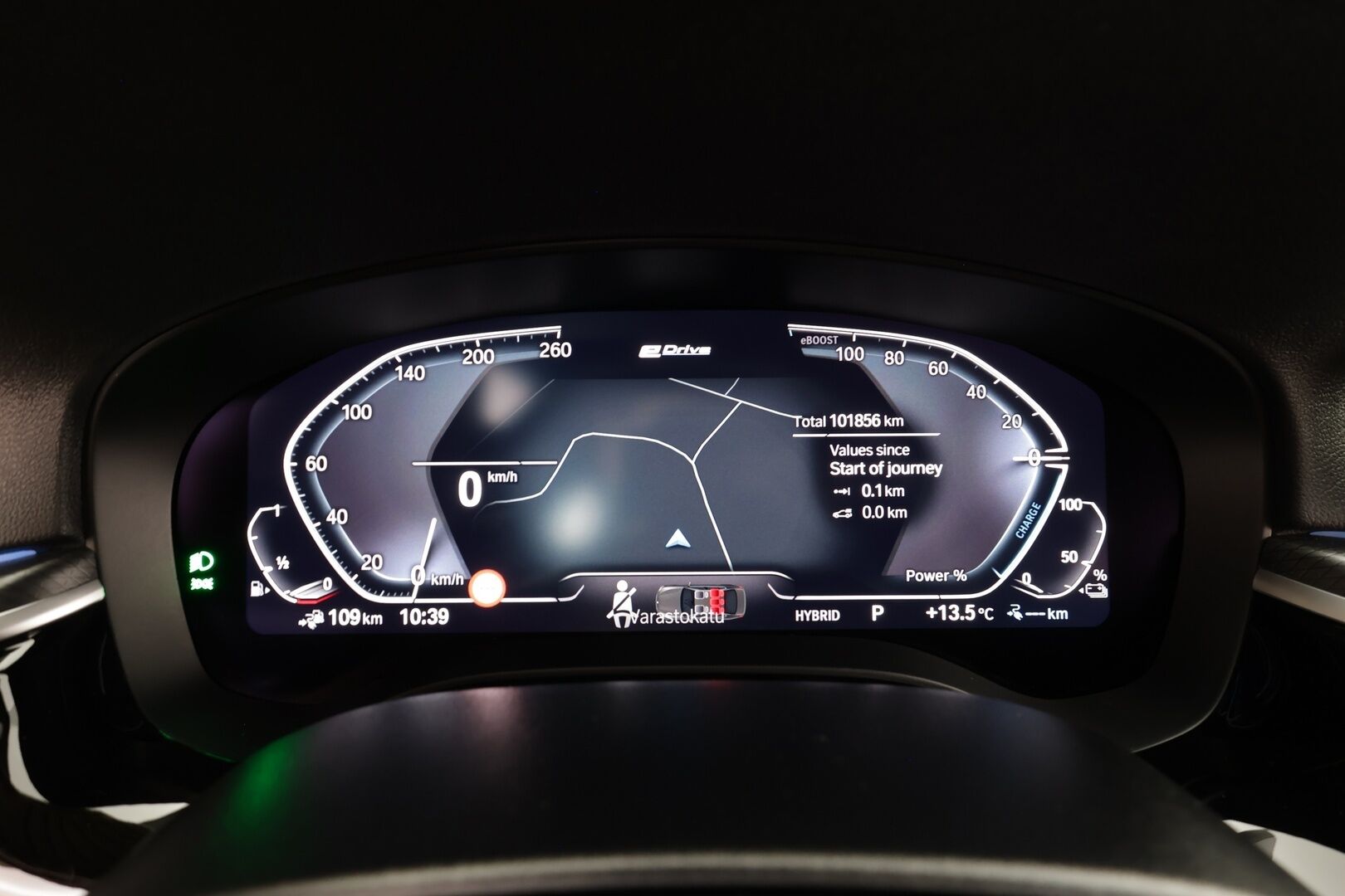 BMW 530 2023 G31 Touring A Charged Edition M Sport * ACC / P.kamera / Adapt.LED / Hifi / Comfort Access / Navi / Sporttinahat * - 1.Om Suomi-auto / Kahdet renkaat aluvanteilla / Merkkihuollettu - HULLUT AVAJAISHULINAT KORKOTARJOUS 3,29 %