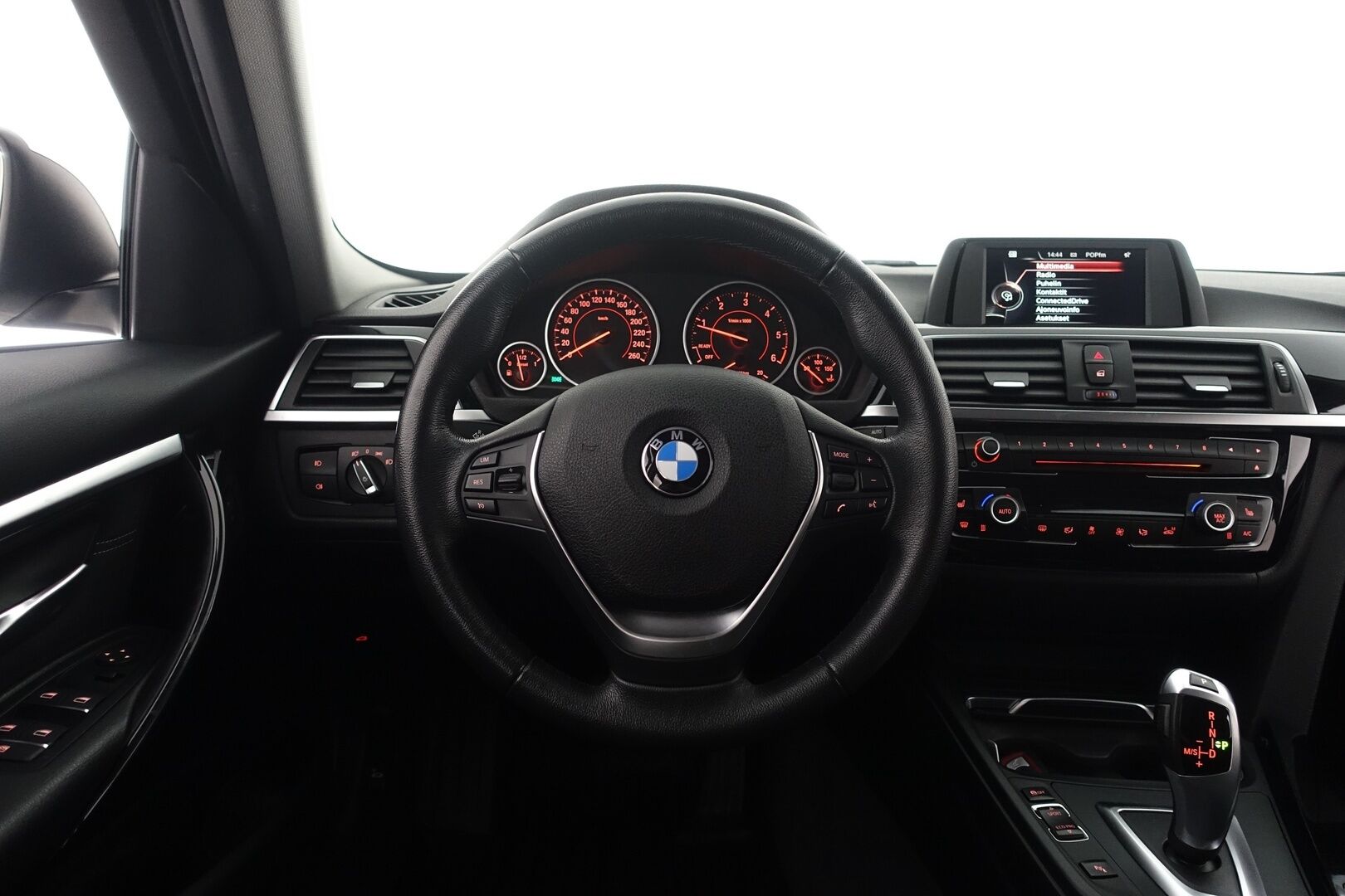 BMW 320 2017 F31 Touring 320d A xDrive Business Sport Line - | LCI | Sporttipenkit | Vakionopeudensäädin | Tutkat | LED | Sähkökontti | 2X Renkaat & Aluvanteet |