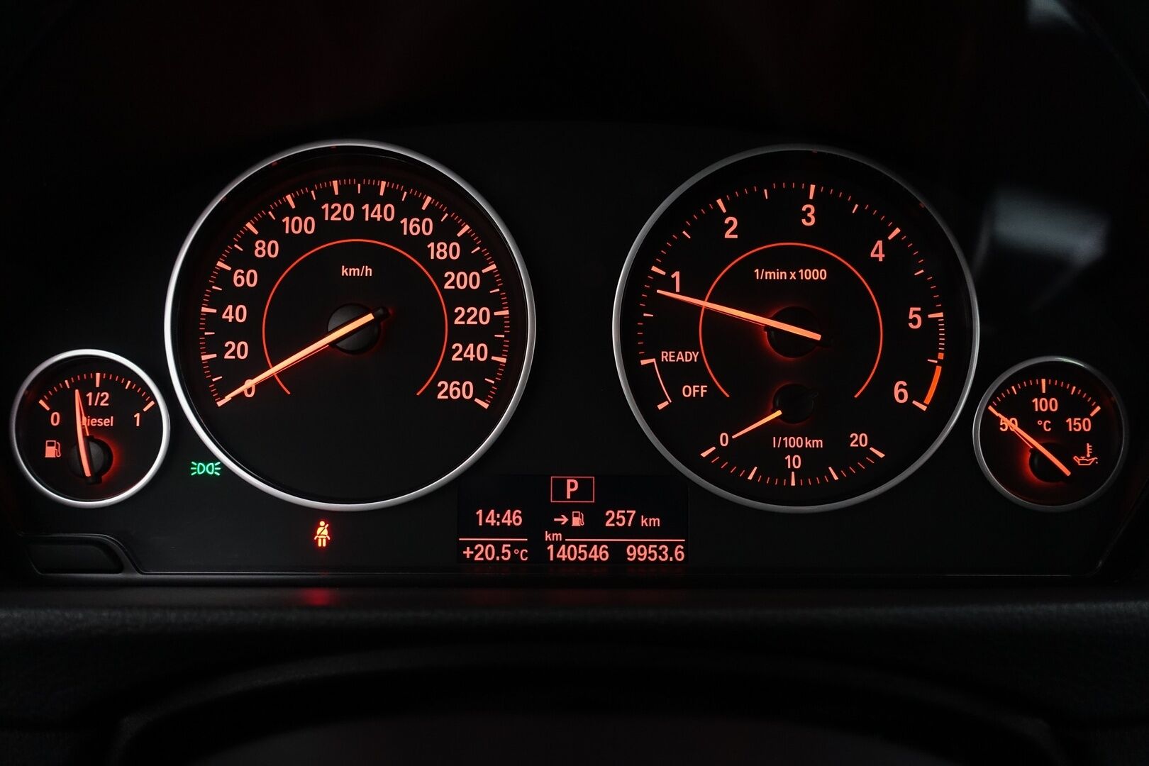 BMW 320 2017 F31 Touring 320d A xDrive Business Sport Line - | LCI | Sporttipenkit | Vakionopeudensäädin | Tutkat | LED | Sähkökontti | 2X Renkaat & Aluvanteet |