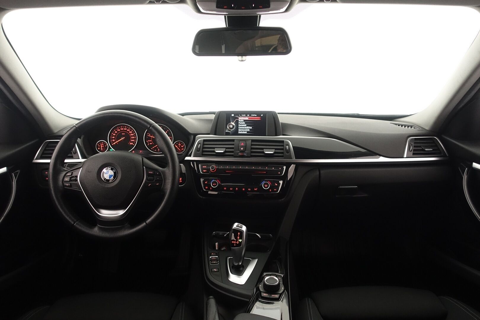 BMW 320 2017 F31 Touring 320d A xDrive Business Sport Line - | LCI | Sporttipenkit | Vakionopeudensäädin | Tutkat | LED | Sähkökontti | 2X Renkaat & Aluvanteet |