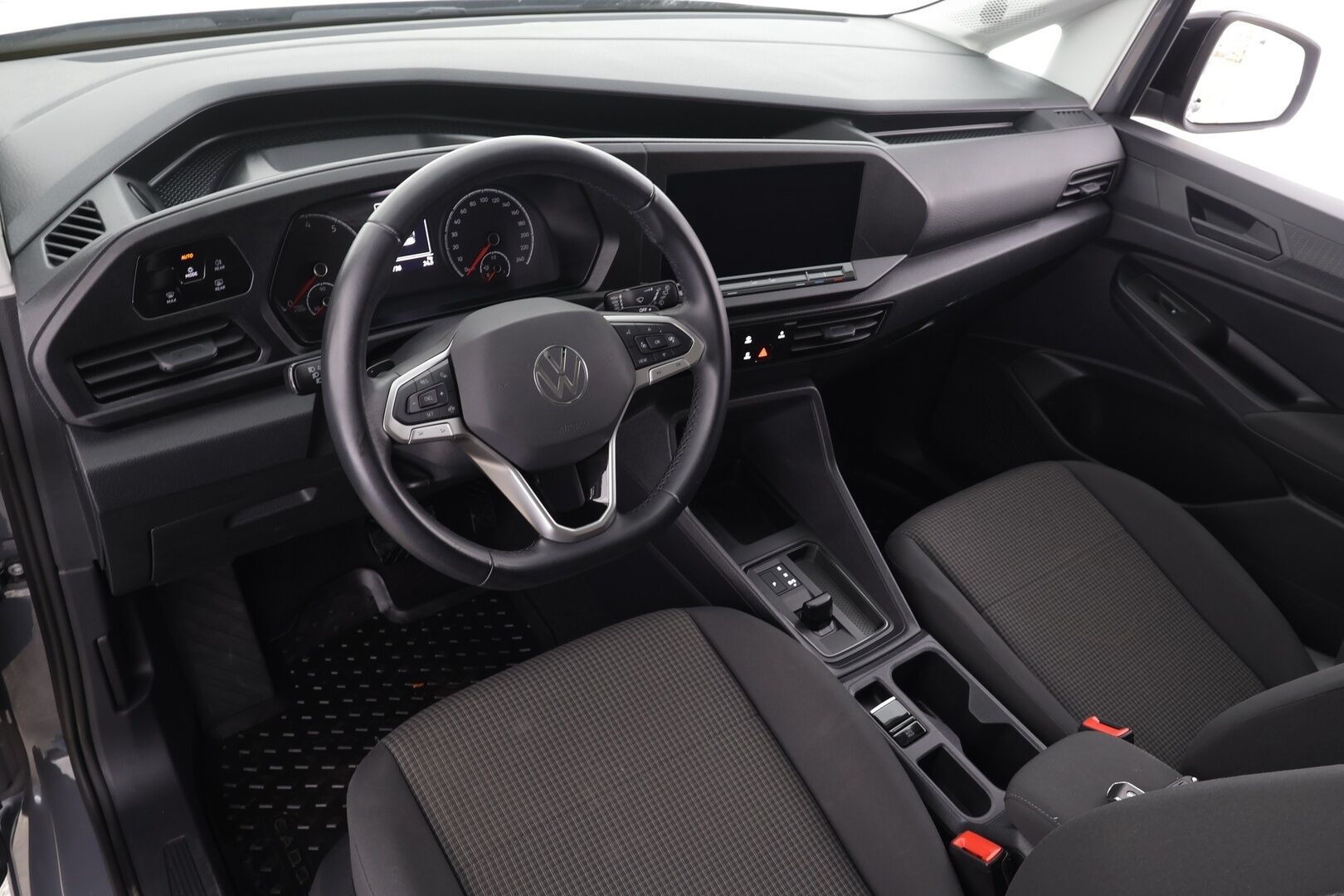 Volkswagen Caddy Maxi 2023 Family 1,5 TSI 84kW DSG 7-Paikkainen * Vakkari / P.tutkat / Webasto / Kaistavahti / Navi / 2xRenkaat * - 1.Om Suomi-auto 