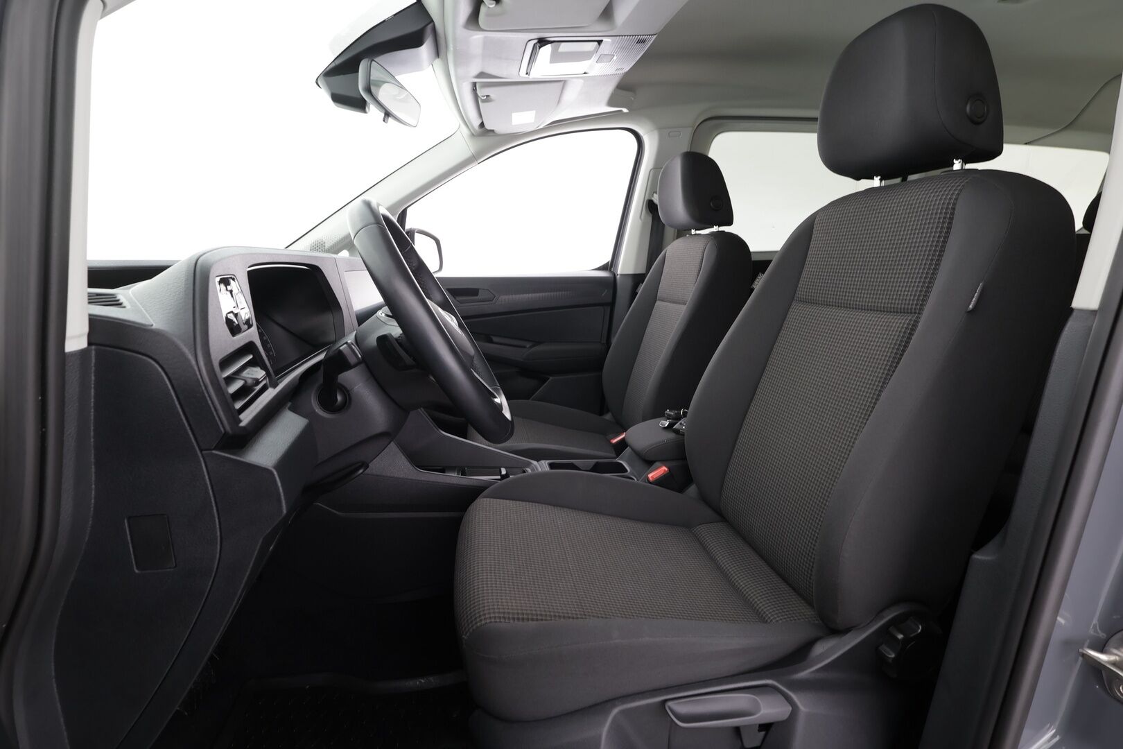 Volkswagen Caddy Maxi 2023 Family 1,5 TSI 84kW DSG 7-Paikkainen * Vakkari / P.tutkat / Webasto / Kaistavahti / Navi / 2xRenkaat * - 1.Om Suomi-auto 