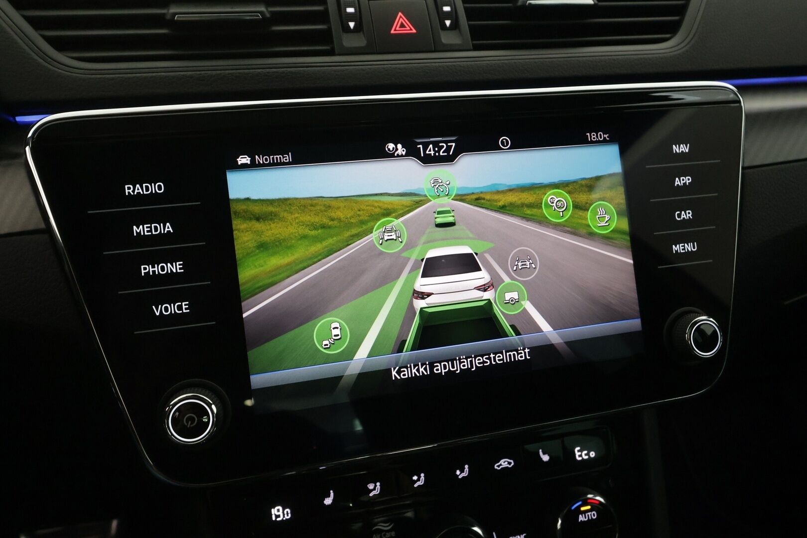 Skoda Superb 2023 1.4 TSI PHEV SportLine iV DSG Autom. - | ACC | Webasto | Koukku | Matrix-LED | 360-Kamera | Muistipenkit | Kattoluukku | Puolinahat | Apple&Android | Suomi-auto | Kahdet Renkaat | Merkkihuollettu |