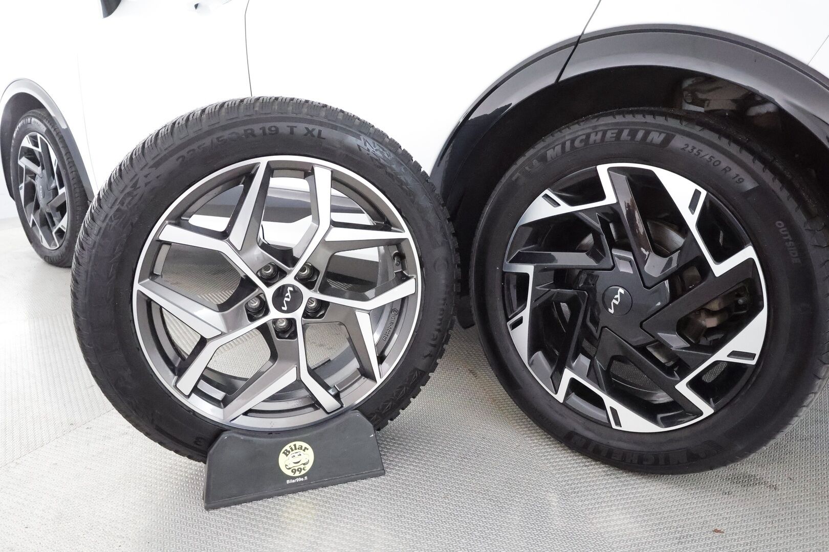 Kia Sportage 2023 1,6 T-GDI AWD Plug-in Hybrid GT-Line **360-kamera / Muistipenkit / H&K / Ilmastoidut penkit / Koukku / TULOSSA** - 3,99 % KORKOTARJOUS TÄHÄN AUTOON - 