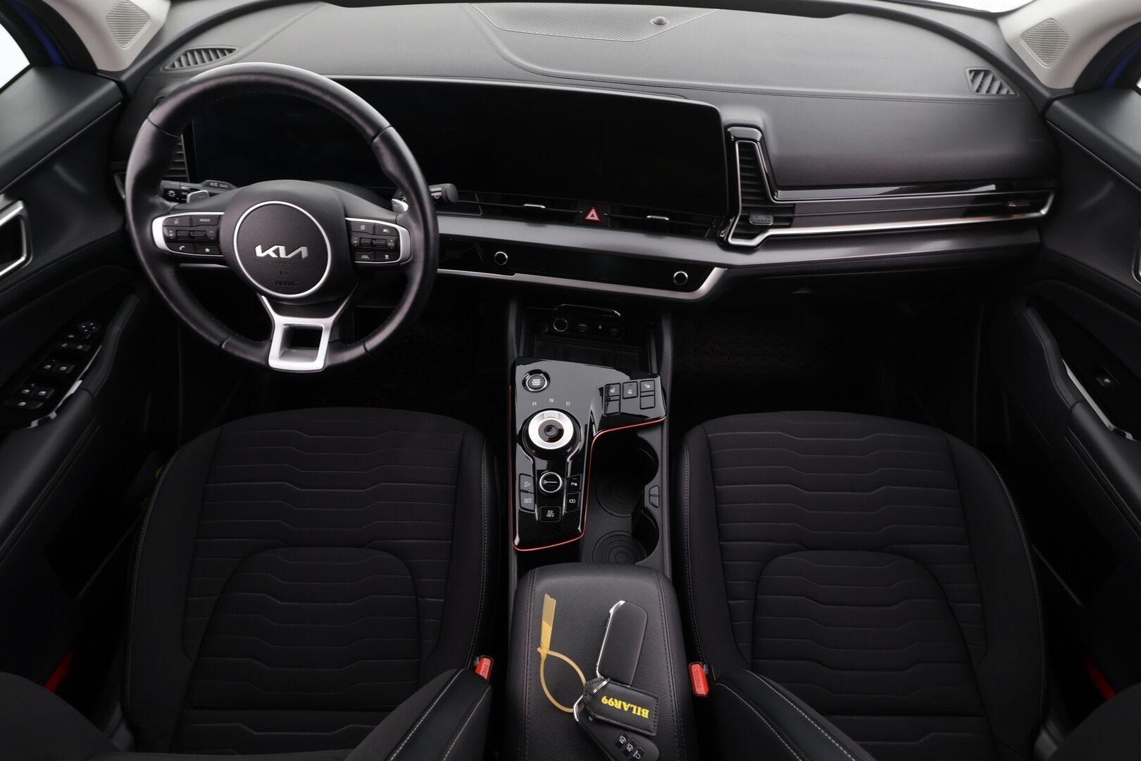 Kia Sportage 2022 1,6 T-GDI AWD Plug-in Hybrid Business Premium AT 265hv * ACC / LED / Koukku / 360° / Navi / Kaistavahti / Keyless * - Suomi-auto / Akku kuntotarkastettu SoH 98% / 2x Latauskaapelit / Kahdet renkaat / Merkkihuollettu! - HULLUT VÄLIPÄIVÄT KORKOTARJOUS 2,49%