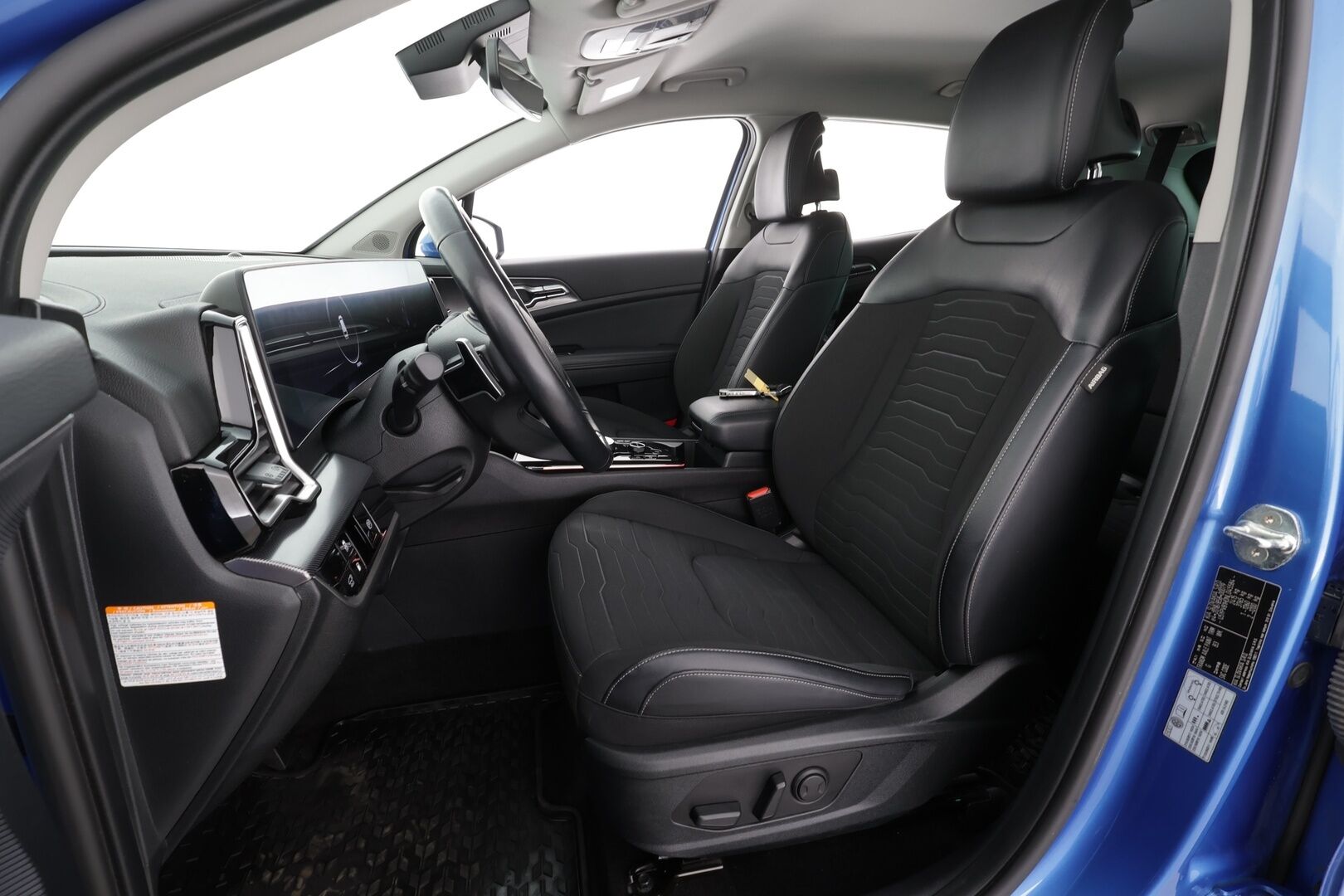 Kia Sportage 2022 1,6 T-GDI AWD Plug-in Hybrid Business Premium AT 265hv * ACC / LED / Koukku / 360° / Navi / Kaistavahti / Keyless * - Suomi-auto / Akku kuntotarkastettu SoH 98% / 2x Latauskaapelit / Kahdet renkaat / Merkkihuollettu! - HULLUT VÄLIPÄIVÄT KORKOTARJOUS 2,49%