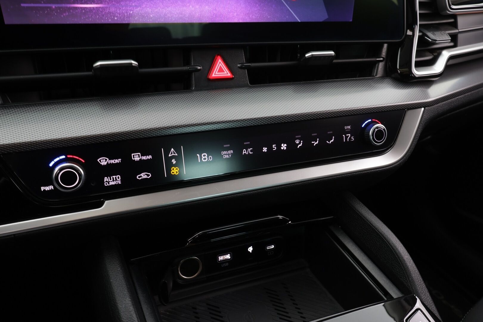 Kia Sportage 2022 1,6 T-GDI AWD Plug-in Hybrid Business Premium AT 265hv * ACC / LED / Koukku / 360° / Navi / Kaistavahti / Keyless * - Suomi-auto / Akku kuntotarkastettu SoH 98% / 2x Latauskaapelit / Kahdet renkaat / Merkkihuollettu! - HULLUT VÄLIPÄIVÄT KORKOTARJOUS 2,49%