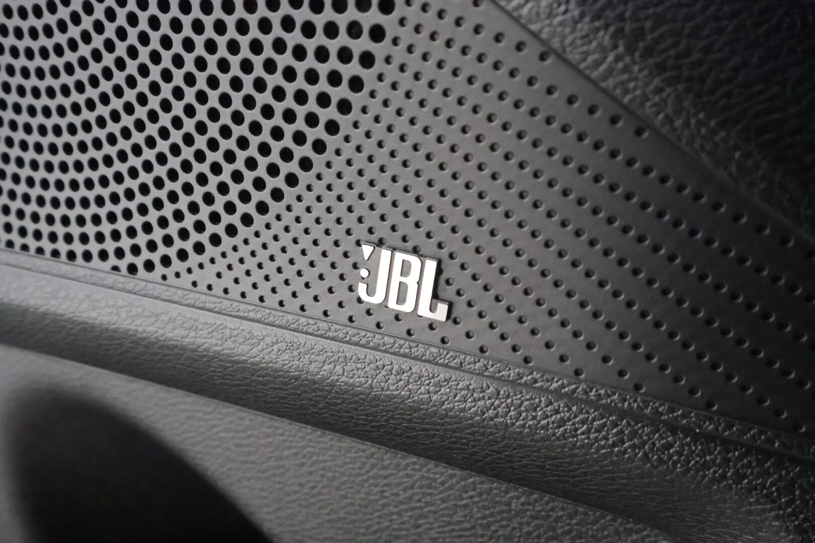 Kia ProCeed 2023 1,5 T-GDI 160hv GT-Line Business Premium DCT - | ACC | Lohko+Sisä | JBL | Kaistavahti | P.Kamera | Navi | LED | Digimittari | Ratinlämmitin | Sähköluukku | Keyless | Puolinahat | ALV | 1.Om Suomi-auto | Kahdet renkaat aluvanteilla | 