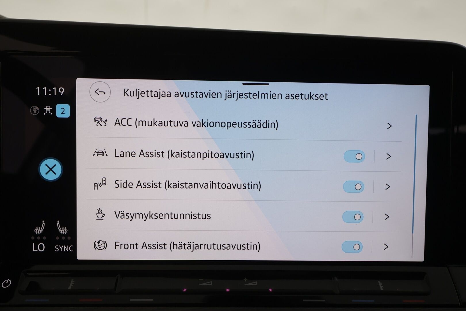 Volkswagen Golf 2023 Variant Style 2,0 TSI 140 kW 4MOTION DSG-automaatti - | Webasto | Koukku | ACC | Matrix | Hierova Muistipenkki | P.Tutkat |Kaistavahti | Keyless | Apple&Android | Digimittaristo | 1-om Suomi-auto | Kahdet renkaat | Merkkihuollot | Juuri katsastettu