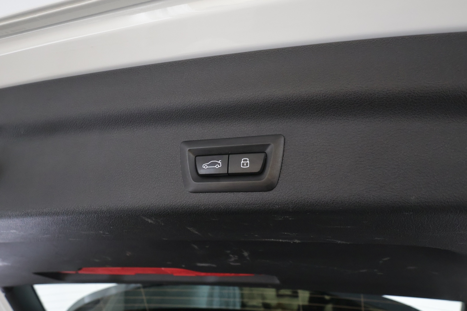 BMW X1 2023 U11 sDrive18i First Edition * Vakkari / P.kamera / Adapt.LED / Comfort Access / Sähköluukku / Navi * - 1.Om Suomi-auto / Kahdet renkaat aluvanteilla / Merkkihuollettu