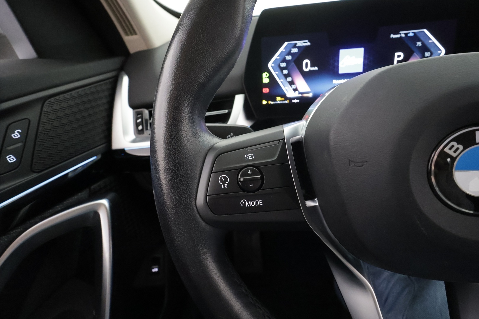 BMW X1 2023 U11 sDrive18i First Edition * Vakkari / P.kamera / Adapt.LED / Comfort Access / Sähköluukku / Navi * - 1.Om Suomi-auto / Kahdet renkaat aluvanteilla / Merkkihuollettu