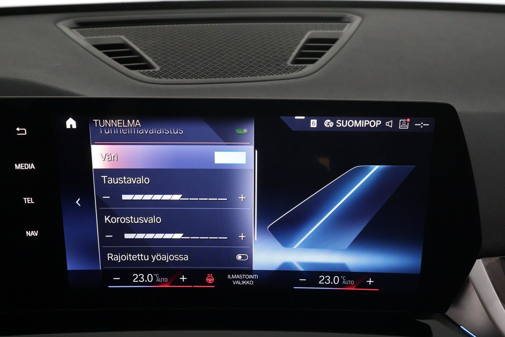 BMW X1 2023 U11 sDrive18i First Edition * Vakkari / P.kamera / Adapt.LED / Comfort Access / Sähköluukku / Navi * - 1.Om Suomi-auto / Kahdet renkaat aluvanteilla / Merkkihuollettu