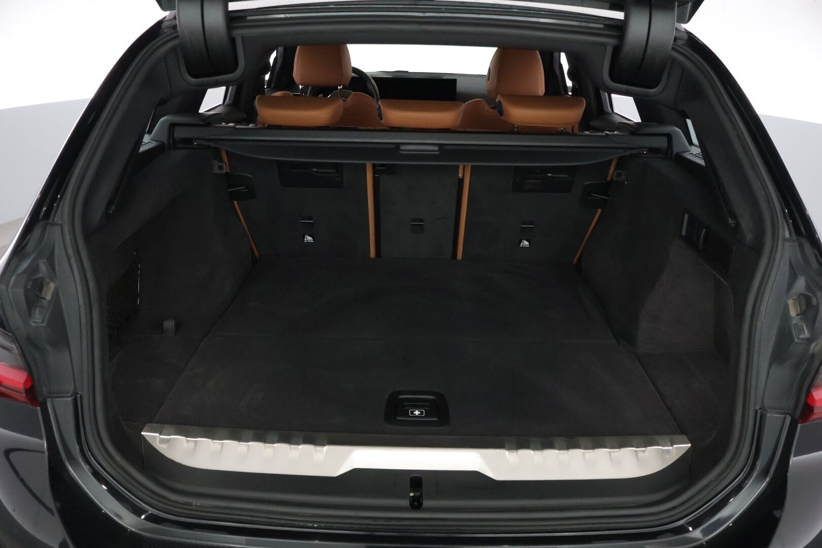 BMW 330 2023 G21 Touring 330e xDrive A Charged Edition M Sport *ACC / P-Kamera / Konjakkinahat / Comfort Access / Hifit* - *Juuri huollettu / Kahdet renkaat vantein*