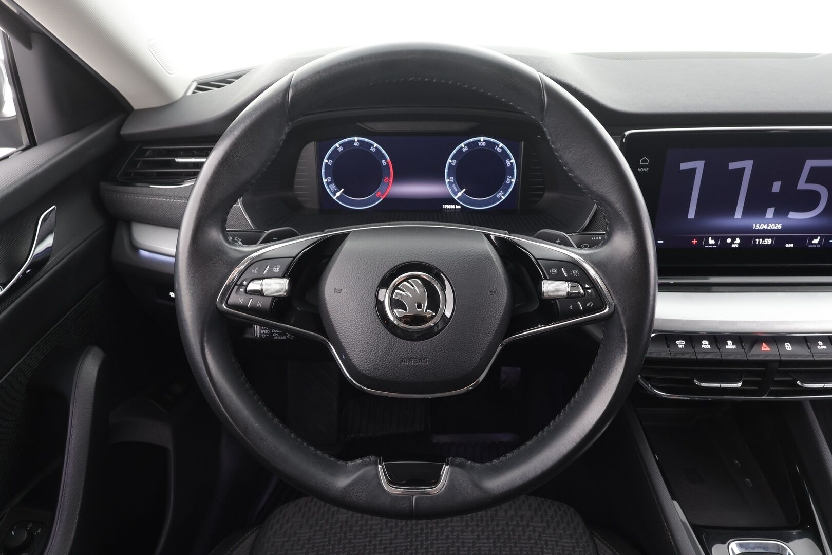 Skoda Octavia 2023 Combi 1.5 TSI Style eTEC DSG * Koukku / ACC / Webasto / Matrix-LED / P.Kamera / Smartlink / Keyless * - 1-om Suomi-auto / Kahdet renkaat aluvanteilla - HULLUT AVAJAISHULINAT KORKOTARJOUS 3,29 %