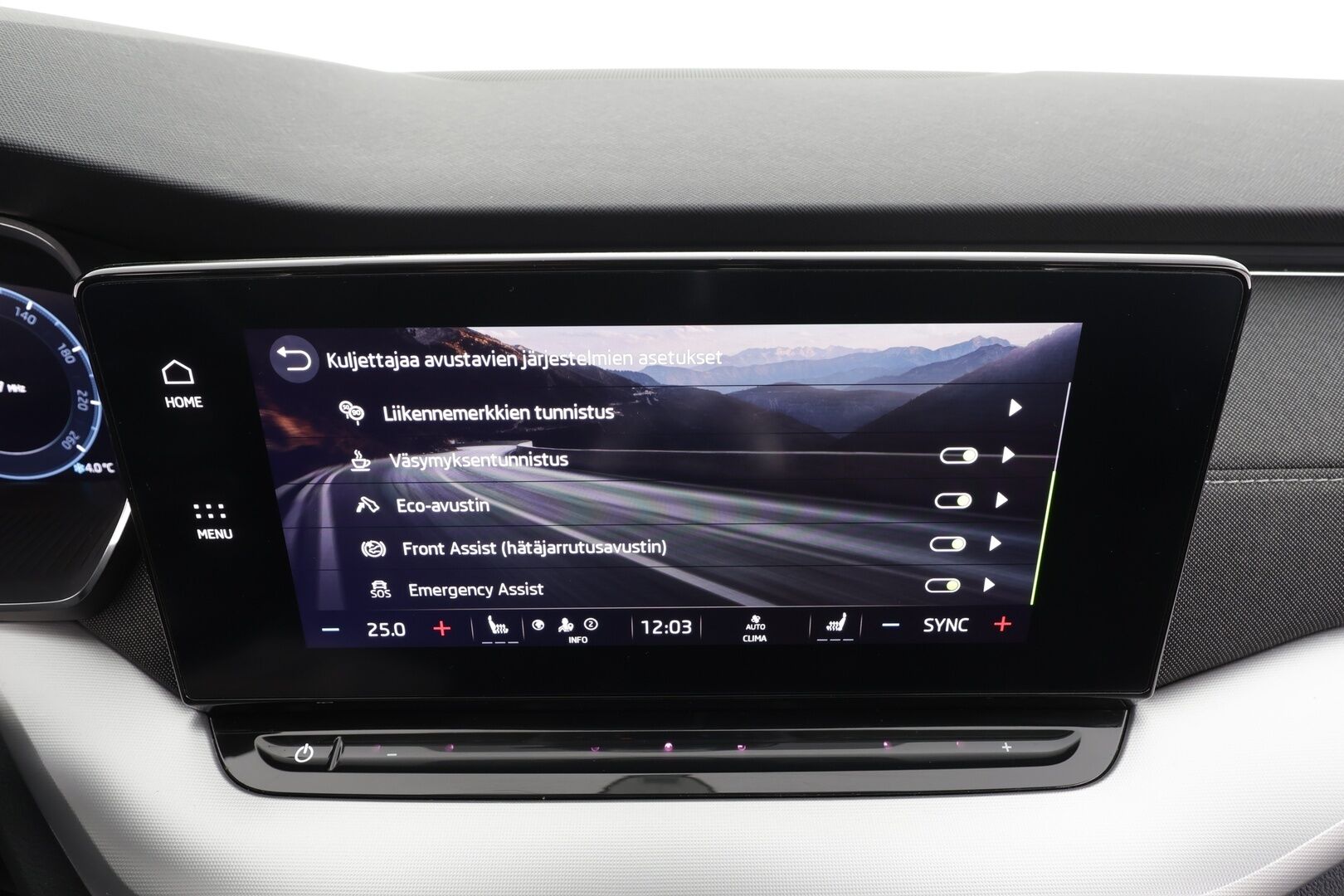 Skoda Octavia 2023 Combi 1.5 TSI Style eTEC DSG * Koukku / ACC / Webasto / Matrix-LED / P.Kamera / Smartlink / Keyless * - 1-om Suomi-auto / Kahdet renkaat aluvanteilla - HULLUT AVAJAISHULINAT KORKOTARJOUS 3,29 %