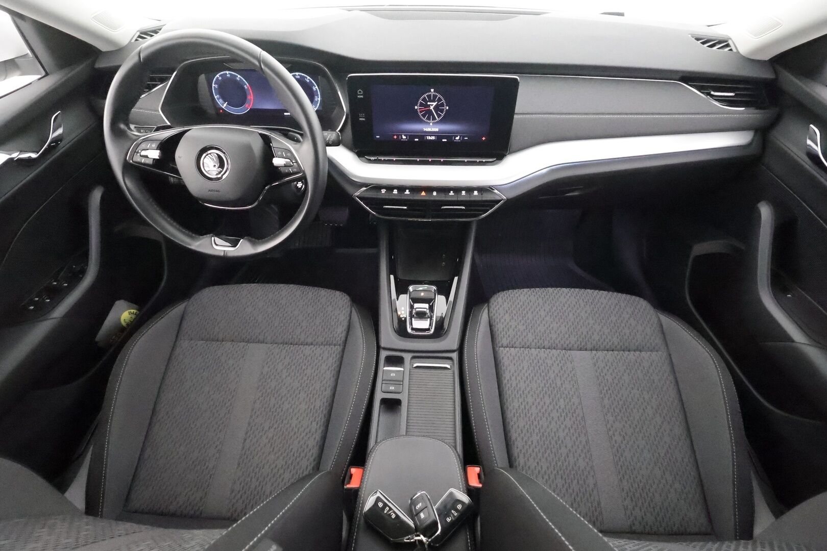 Skoda Octavia 2023 Combi 1.0 TSI Style eTEC DSG Autom. - ACC / Webasto / Matrix-LED / P.kamera / P.tutkat / Vetokoukku