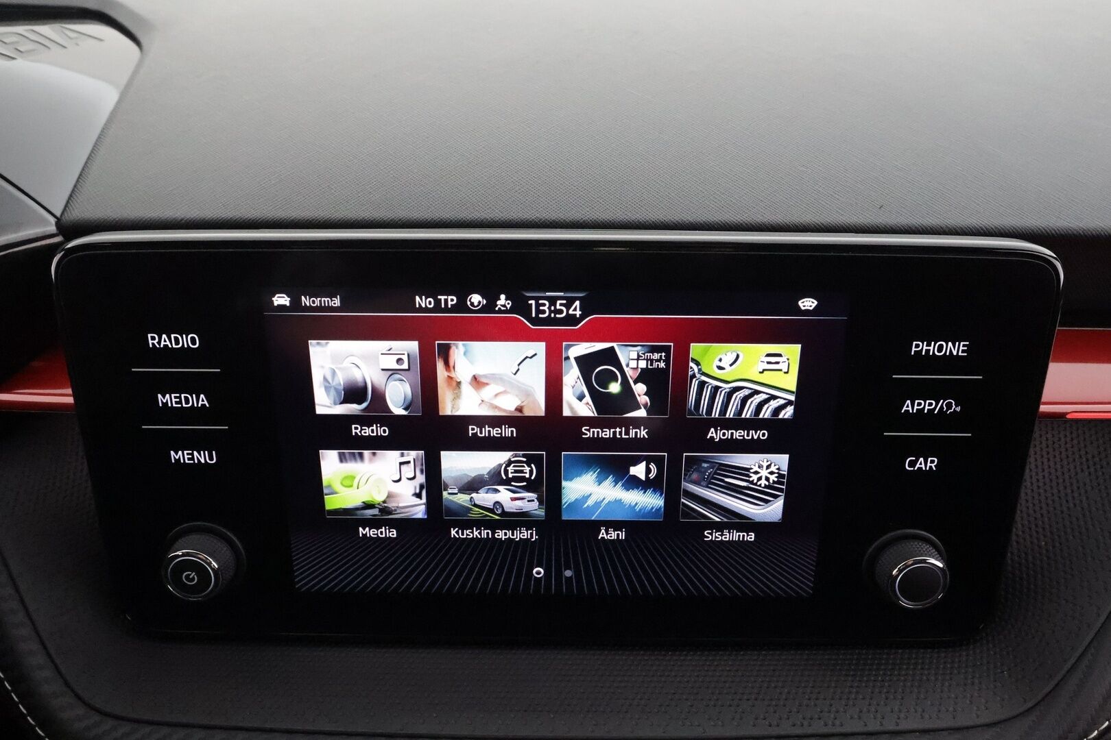 Skoda Fabia 2023 1.5 TSI Monte Carlo DSG * ACC / Lasikatto / P.tutkat / Apple&Android / Keyless * - 1.Om suomi-auto / Kahdet renkaat