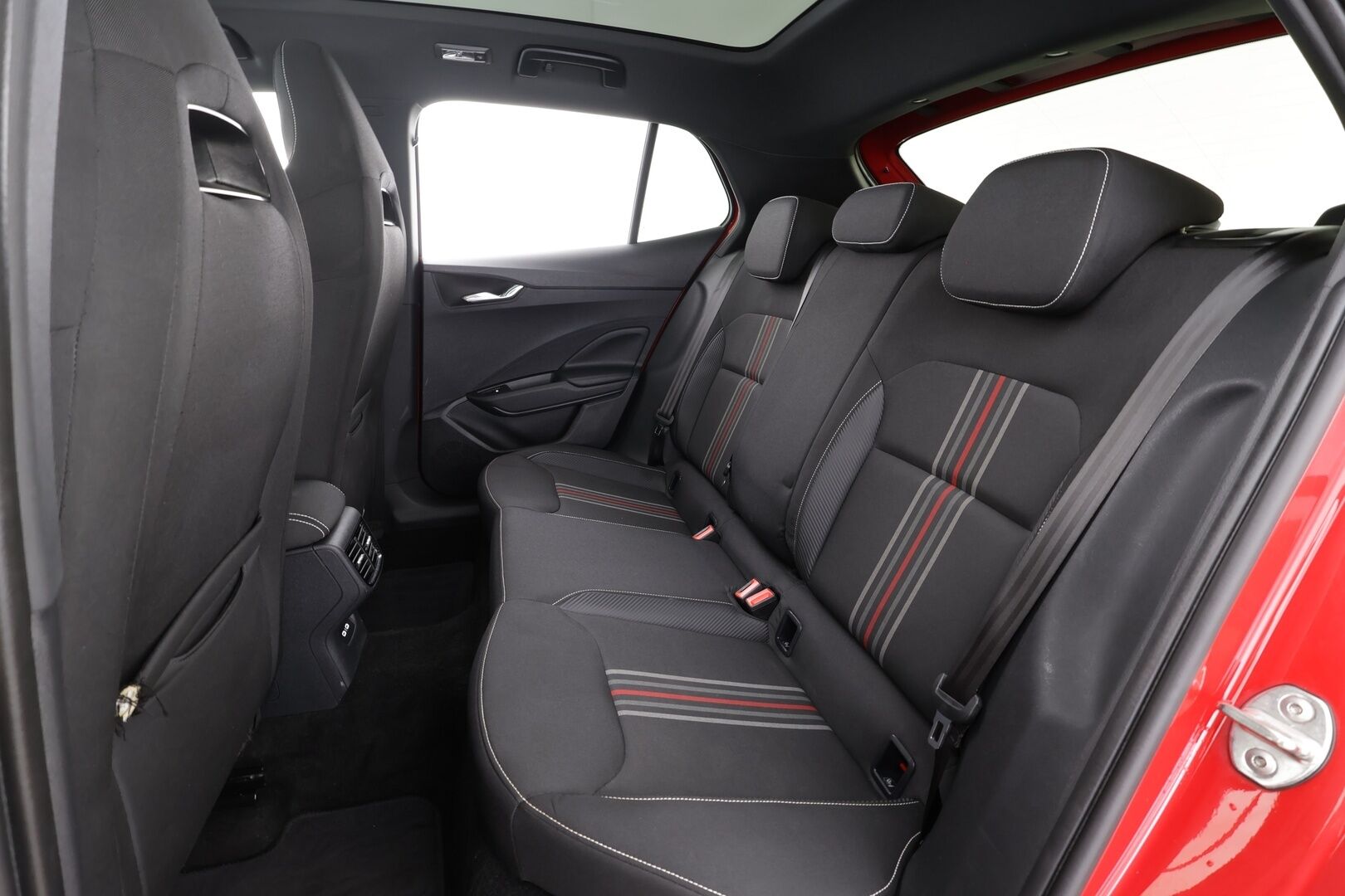 Skoda Fabia 2023 1.5 TSI Monte Carlo DSG * ACC / Lasikatto / Digimittari / P.tutkat / Apple&Android / Keyless * - 1.Om suomi-auto / Kahdet renkaat - HULLUT AVAJAISHULINAT KORKOTARJOUS 3,29 %