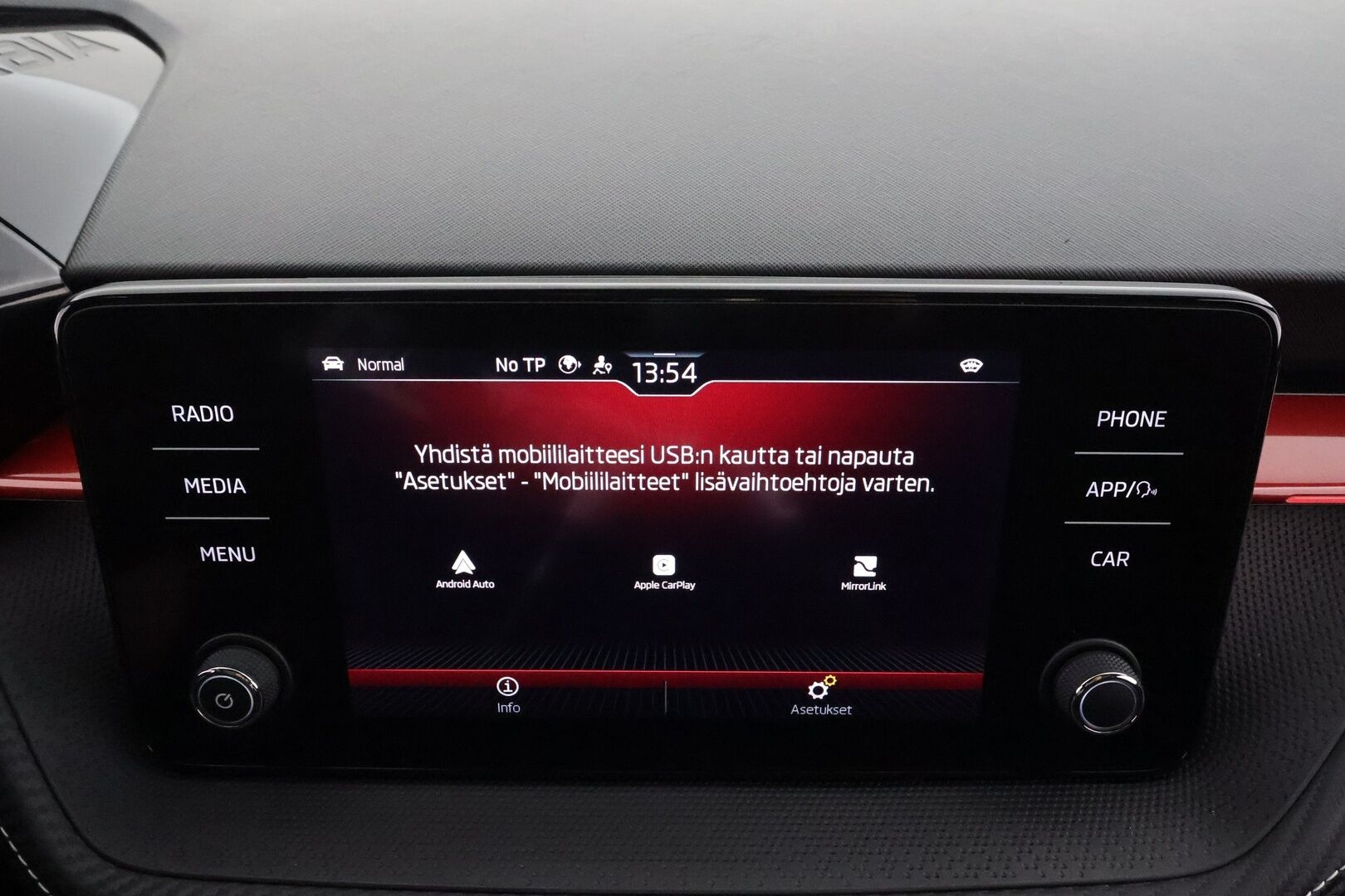 Skoda Fabia 2023 1.5 TSI Monte Carlo DSG * ACC / Lasikatto / Digimittari / P.tutkat / Apple&Android / Keyless * - 1.Om suomi-auto / Kahdet renkaat - HULLUT AVAJAISHULINAT KORKOTARJOUS 3,29 %