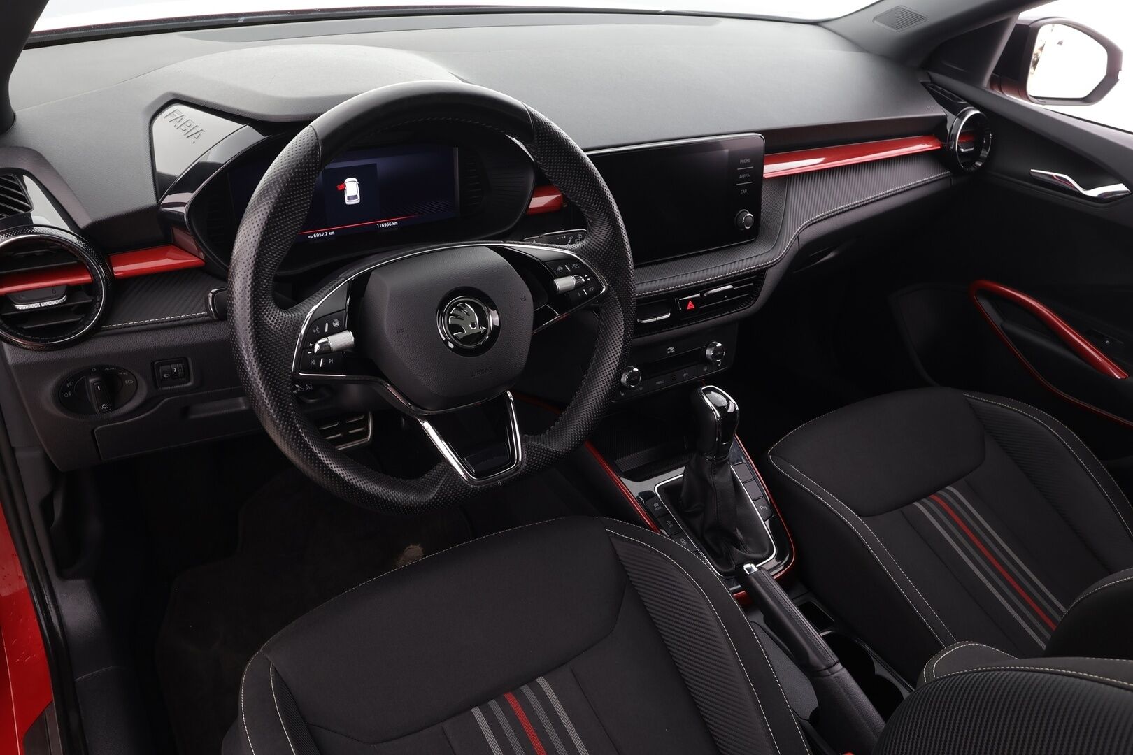 Skoda Fabia 2023 1.5 TSI Monte Carlo DSG * ACC / Lasikatto / P.tutkat / Apple&Android / Keyless * - 1.Om suomi-auto / Kahdet renkaat