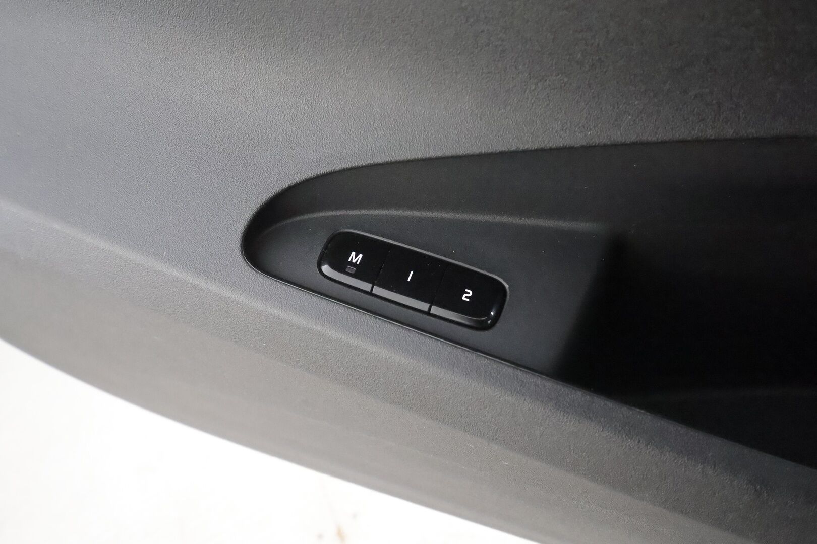 Polestar 2 2023 Long Range Dual Motor, 300kW, 78kWh - | ACC | ILP | Ilmastoidut Sporttinahat | 360° | Harman/Kardon | Lasikatto | Muistipenkki | Pilot assist | BLIS | 2x polestar alut | Merkkihuollot | 
