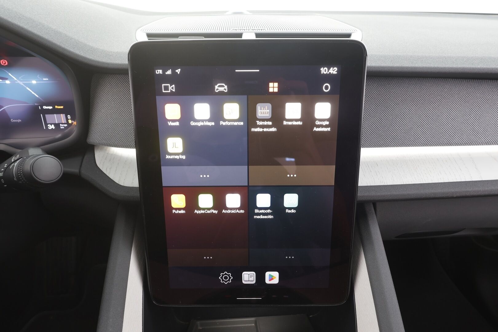 Polestar 2 2023 Long Range Dual Motor, 300kW, 78kWh - | ACC | ILP | Ilmastoidut Sporttinahat | 360° | Harman/Kardon | Lasikatto | Muistipenkki | Pilot assist | BLIS | 2x polestar alut | Merkkihuollot | 