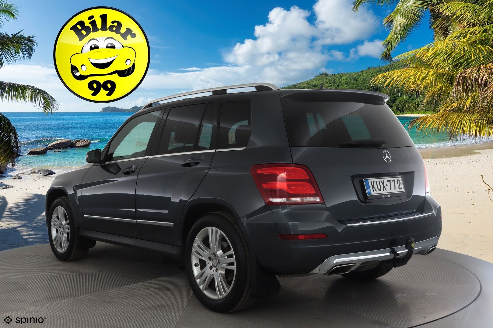 Mercedes-Benz GLK 2015 220 BlueTec 4Matic A * Vakkari / P.tutkat / ILS-Xenon / Navi / Puolinahat / Koukku / Lohkolämmitin * - Kahdet renkaat aluvanteilla