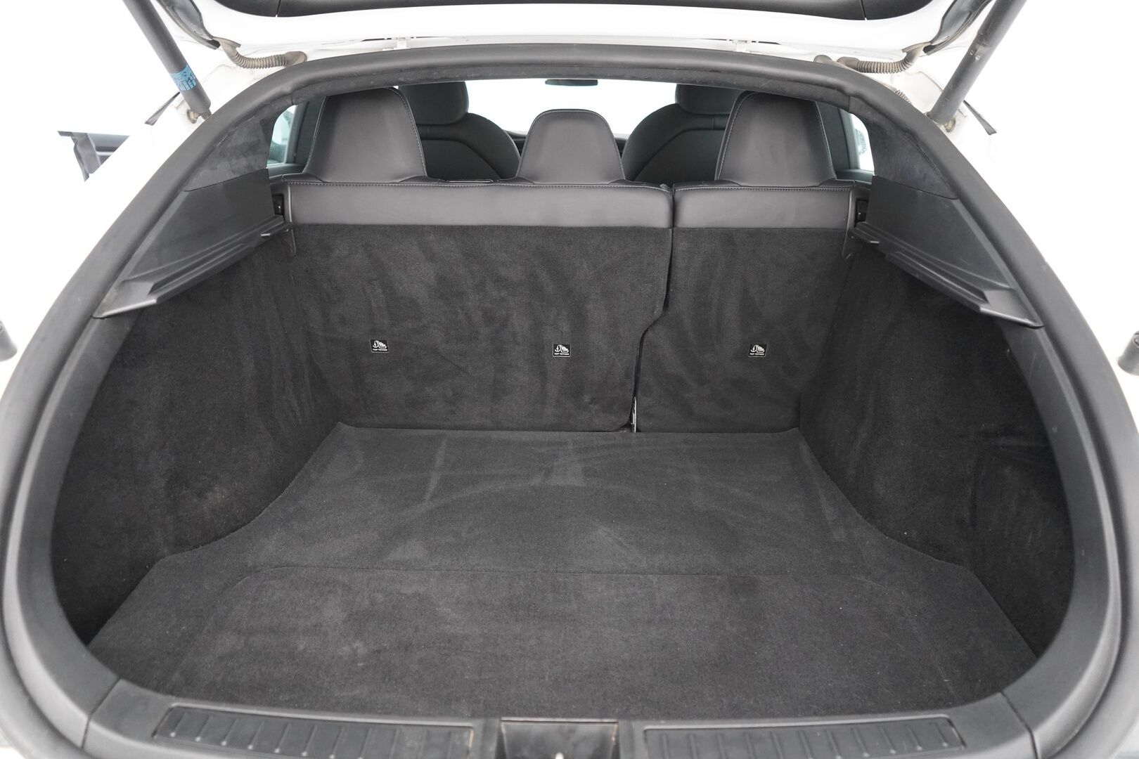 Tesla Model S 2020 Long Range AWD 100D Raven - Lasikatto | Ilma-alusta | ACC | Kamera | LED | Muistipenkki | Premium Audio | Navi | Kaistavahti | Keyless | Kahdet renkaat OEM alumiinivantein | Juuri katsastettu