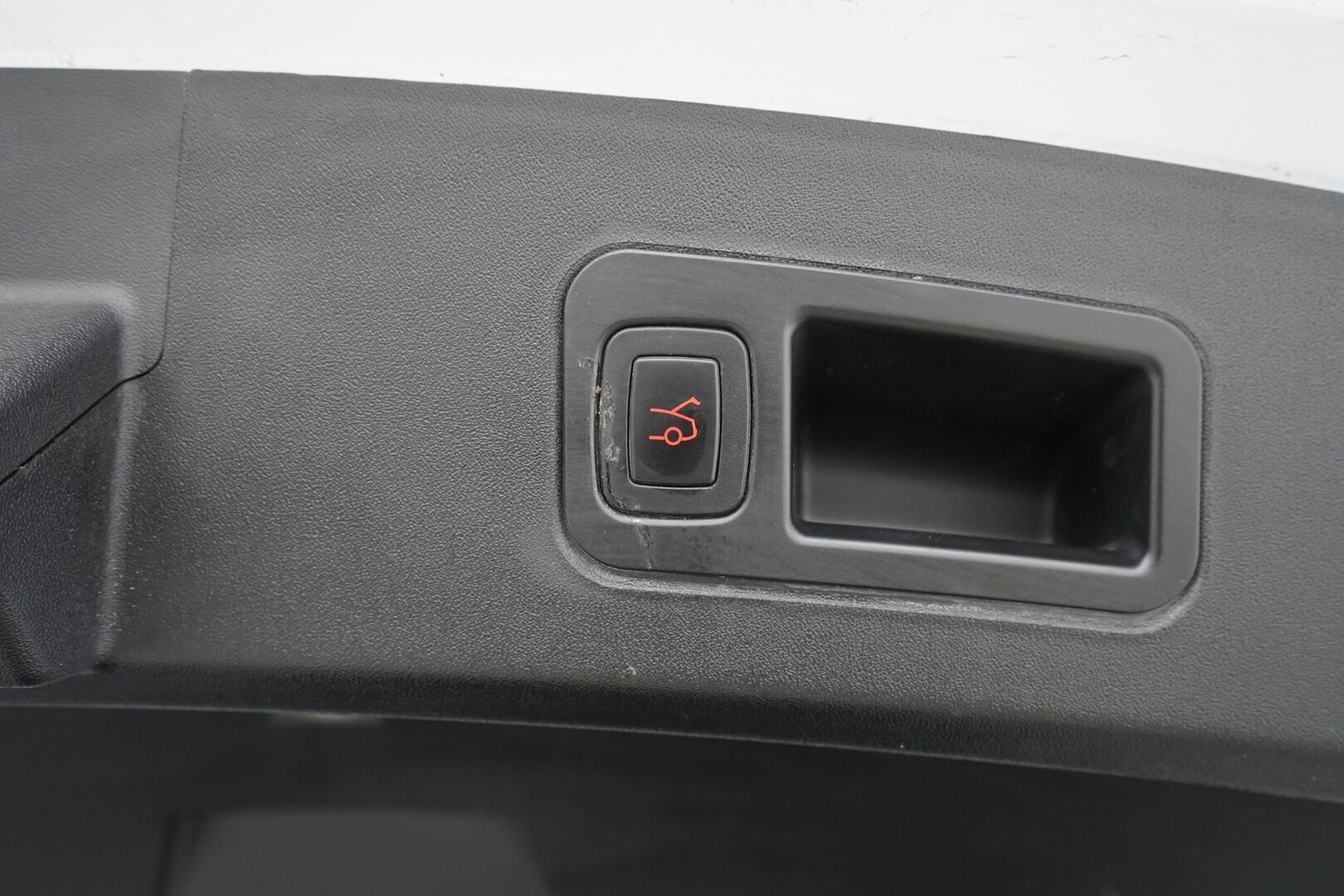 Tesla Model S 2020 Long Range AWD 100D Raven - Lasikatto | Ilma-alusta | ACC | Kamera | LED | Muistipenkki | Premium Audio | Navi | Kaistavahti | Keyless | Kahdet renkaat OEM alumiinivantein | Juuri katsastettu