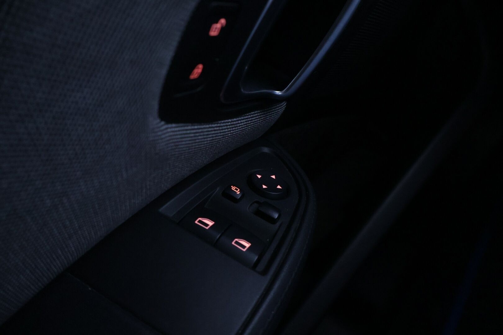 BMW i3 2016 22kWh 60 Ah REX - | Navi | Bluetooth | Vakkari | P.Kamera | Tutkat | 2x Hyvillä Renkailla |