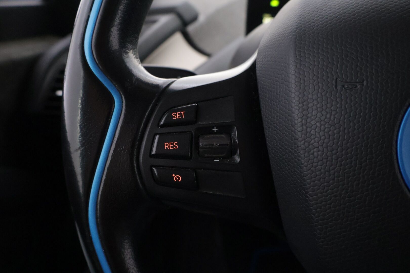 BMW i3 2016 22kWh 60 Ah REX - | Navi | Bluetooth | Vakkari | P.Kamera | Tutkat | 2x Hyvillä Renkailla |