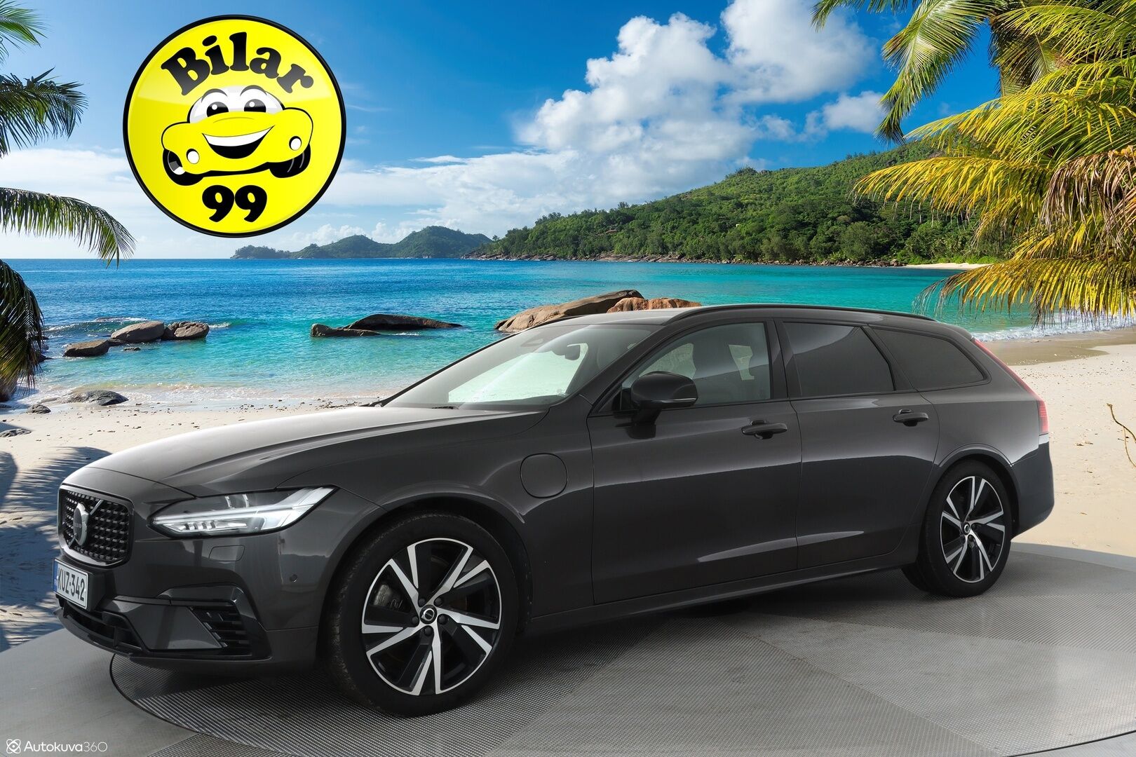 Volvo V90 2023 T8 AWD Long Range High Performance **1.Om Suomi-auto / HUD / Panorama / 360° Kamera / Adapt.Vakkari / Koukku** - 3,99 % KORKOTARJOUS TÄHÄN AUTOON - Sporttipenkit Muistilla / Pixel-LED / Harman/Kardon / Kaistavahti /  Google Maps / KeylessGo / 2x Renkaat