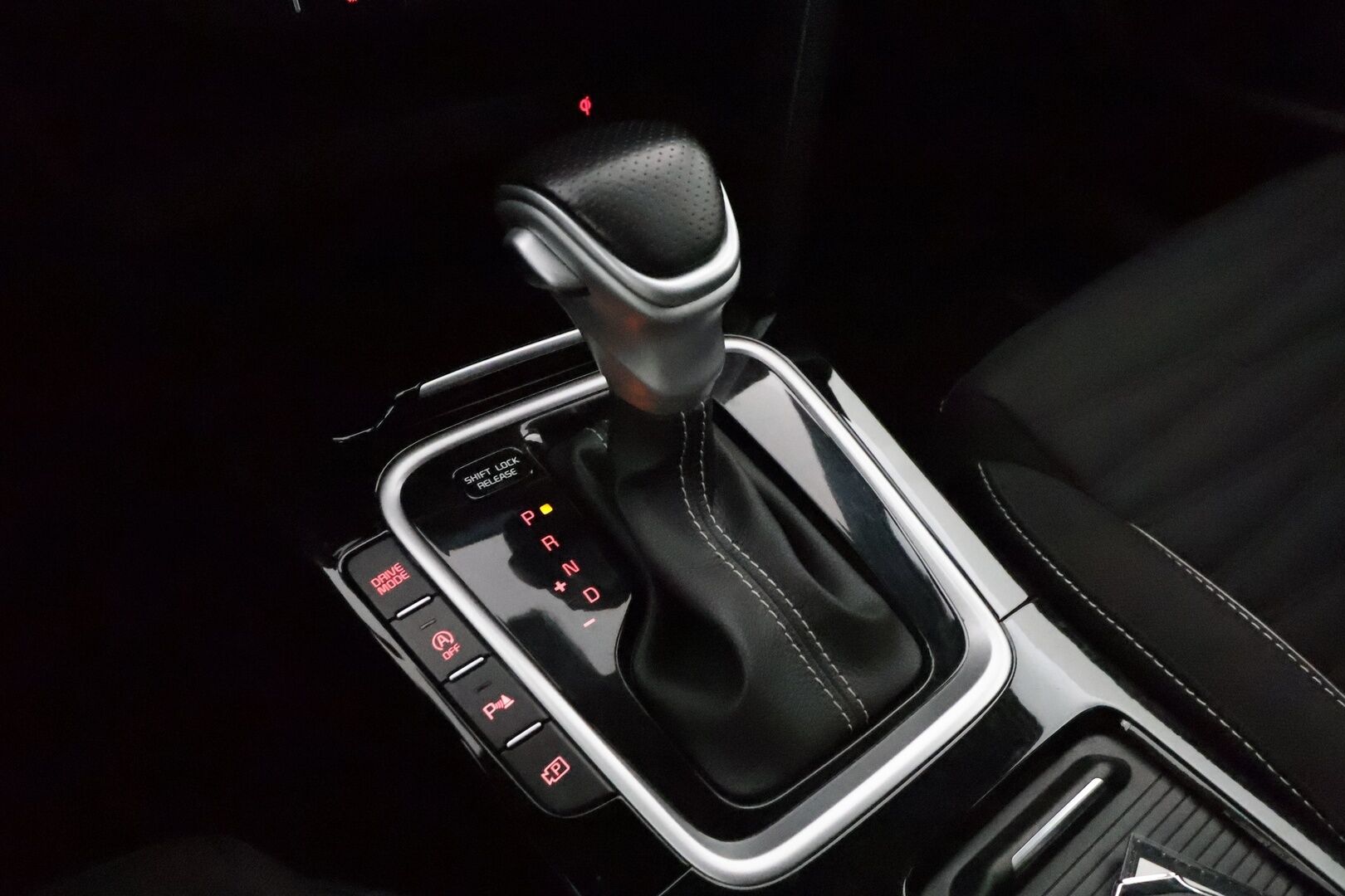 Kia ProCeed 2023 1,5 T-GDI 160hv GT-Line DCT **Facelift / Adapt. vakkari / P.kamera / Keyless / Apple&Android / Navi / Kaistavahti** - 1-om. Suomi-auto / Merkkihuollettu / Ratinlämmitin 