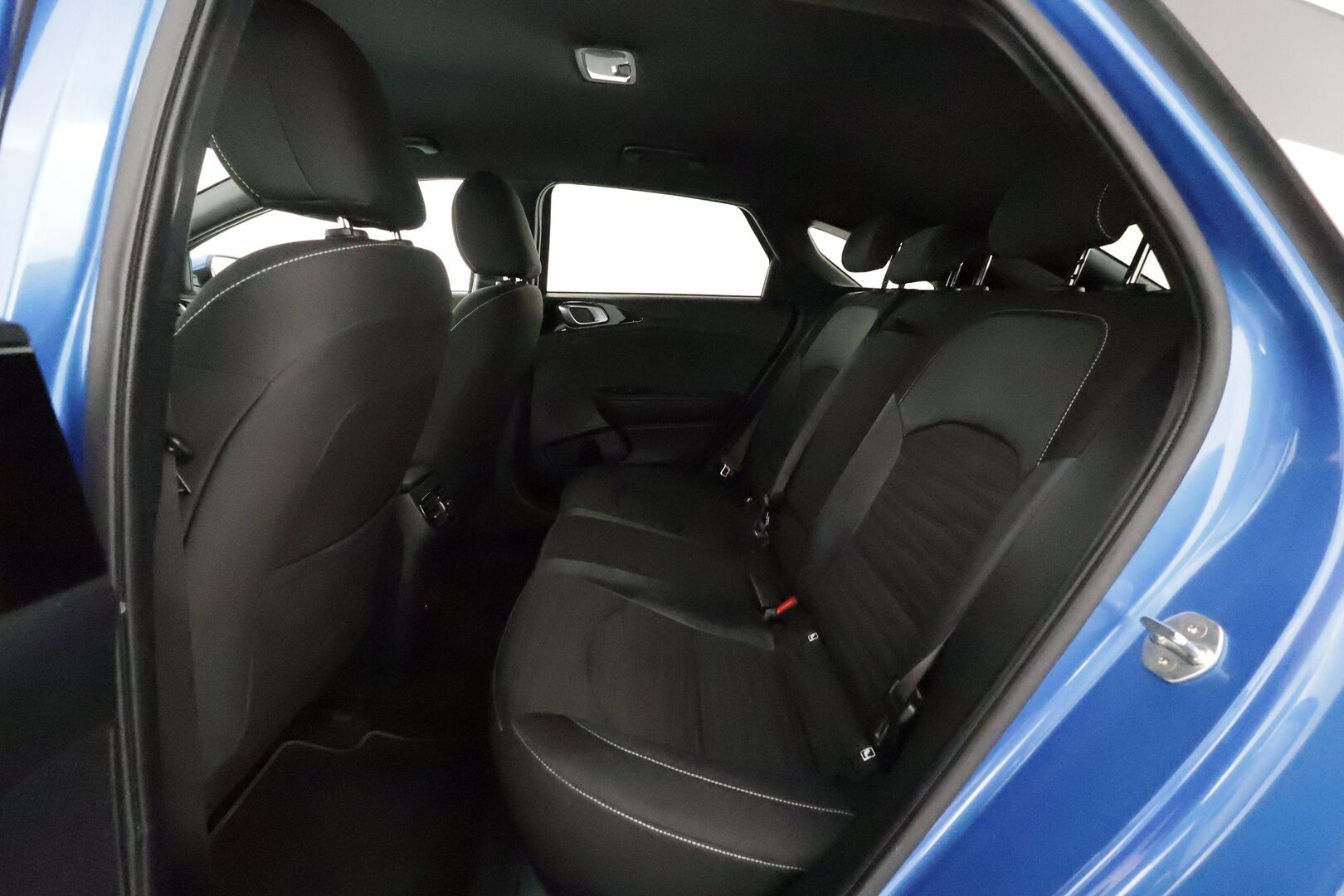 Kia ProCeed 2023 1,5 T-GDI 160hv GT-Line DCT **Facelift / Adapt. vakkari / P.kamera / Keyless / Apple&Android / Navi / Kaistavahti** - 1-om. Suomi-auto / Merkkihuollettu / Ratinlämmitin 