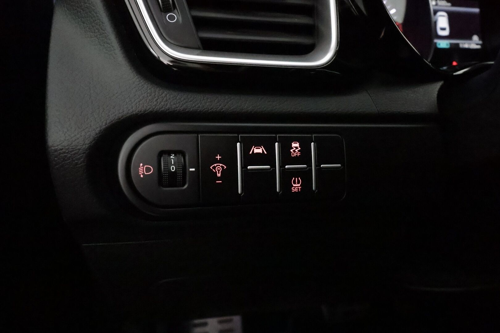 Kia ProCeed 2023 1,5 T-GDI 160hv GT-Line DCT **Facelift / Adapt. vakkari / P.kamera / Keyless / Apple&Android / Navi / Kaistavahti** - 1-om. Suomi-auto / Merkkihuollettu / Ratinlämmitin 