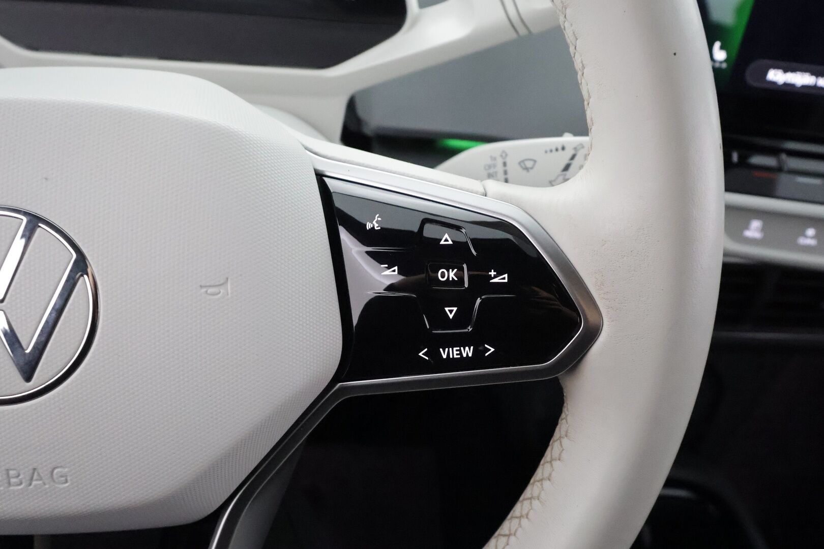 Volkswagen ID.3 2023 Pro Performance FastLane 150 kW, akku 58 kWh - | ACC | ILP | P.kamera | Nahka-alcantara | Lane Assist | Keyless | Ambient Light | Apple & Android | 1-om suomiauto | 2x renkaat aluin | ALV | 
