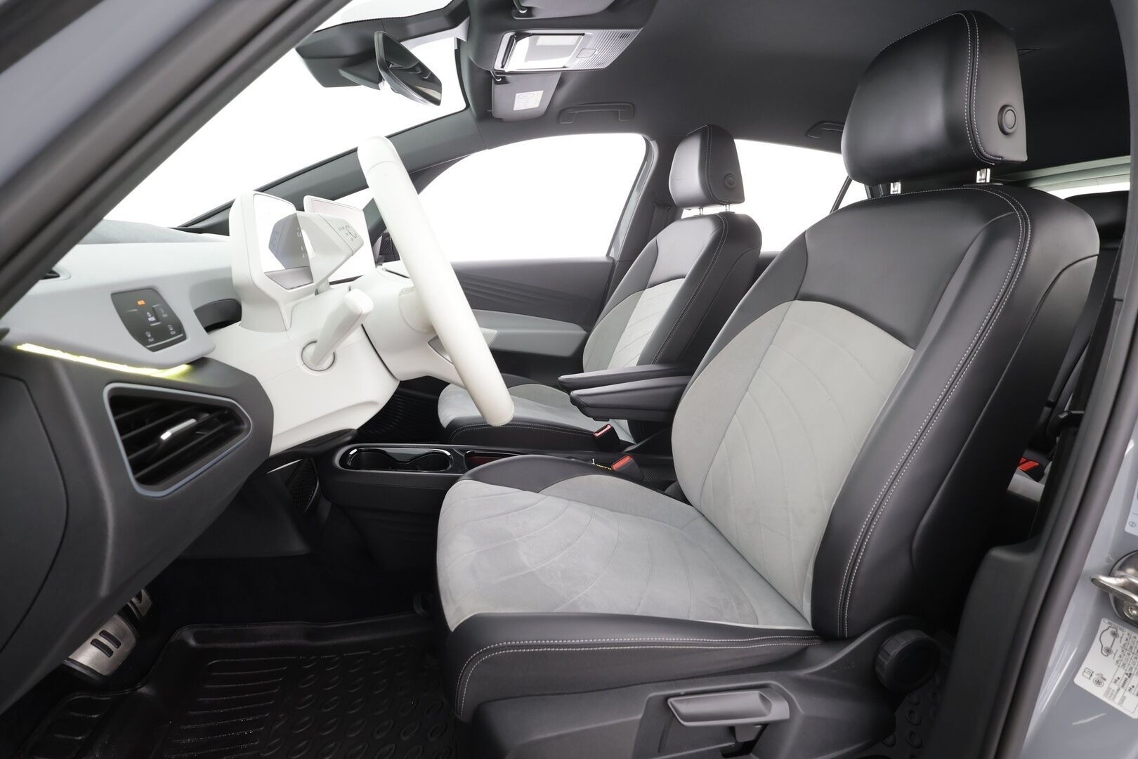 Volkswagen ID.3 2023 Pro Performance Fastlane 150kw 58 Kwh * ACC / ILP / P.kamera / LED / Navi / Puolinahat / KeylessGo * - 1.Om Suomi-auto / Akku kuntotarkastettu / Kahdet renkaat aluvanteilla / Merkkihuollettu