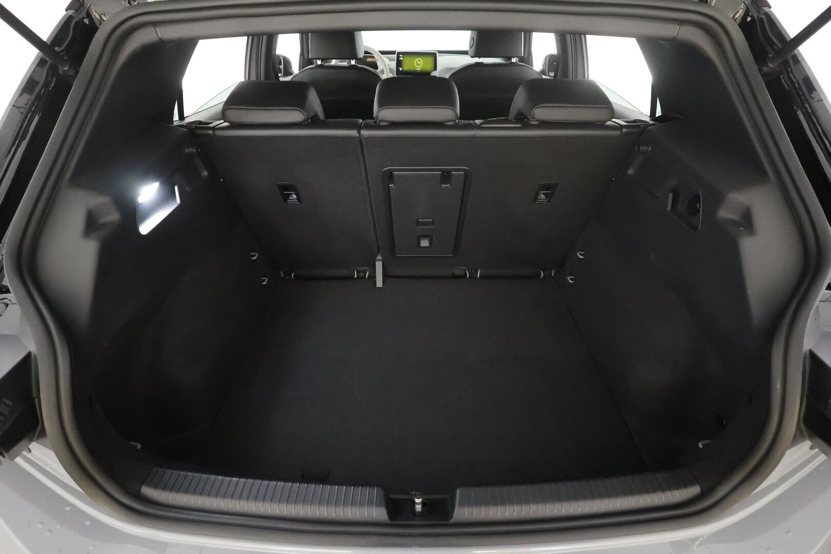 Volkswagen ID.3 2023 Pro Performance Fastlane 150kw 58 Kwh * ACC / ILP / P.kamera / LED / Navi / Puolinahat / KeylessGo * - 1.Om Suomi-auto / Akku kuntotarkastettu / Kahdet renkaat aluvanteilla / Merkkihuollettu