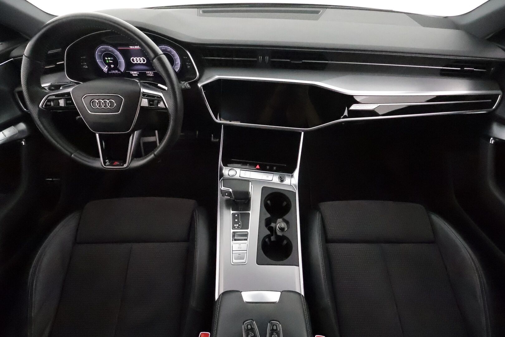 Audi A6 2020 Business Sport 55 TFSI e quattro S-Line **360.kamera / Muistipenkki / Adapt.vakkari / Matrix / KeylessGo / Koukku** - 3,99 % KORKOTARJOUS TÄHÄN AUTOON - Juuri huollettu! / Uusi tuulilasi / 2x renkaat ja vanteet!
