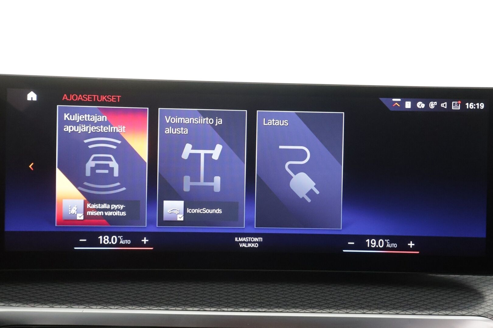 BMW I4 M50 2023 Charged - | ACC | Lisälämmitin | Koukku |  Laser Light | H/K | Sporttipenkki | P.kamera | Puolinahat | Apple&Android | 1.Om Suomi-auto | Kahdet Renkaat | Merkkihuollettu |
