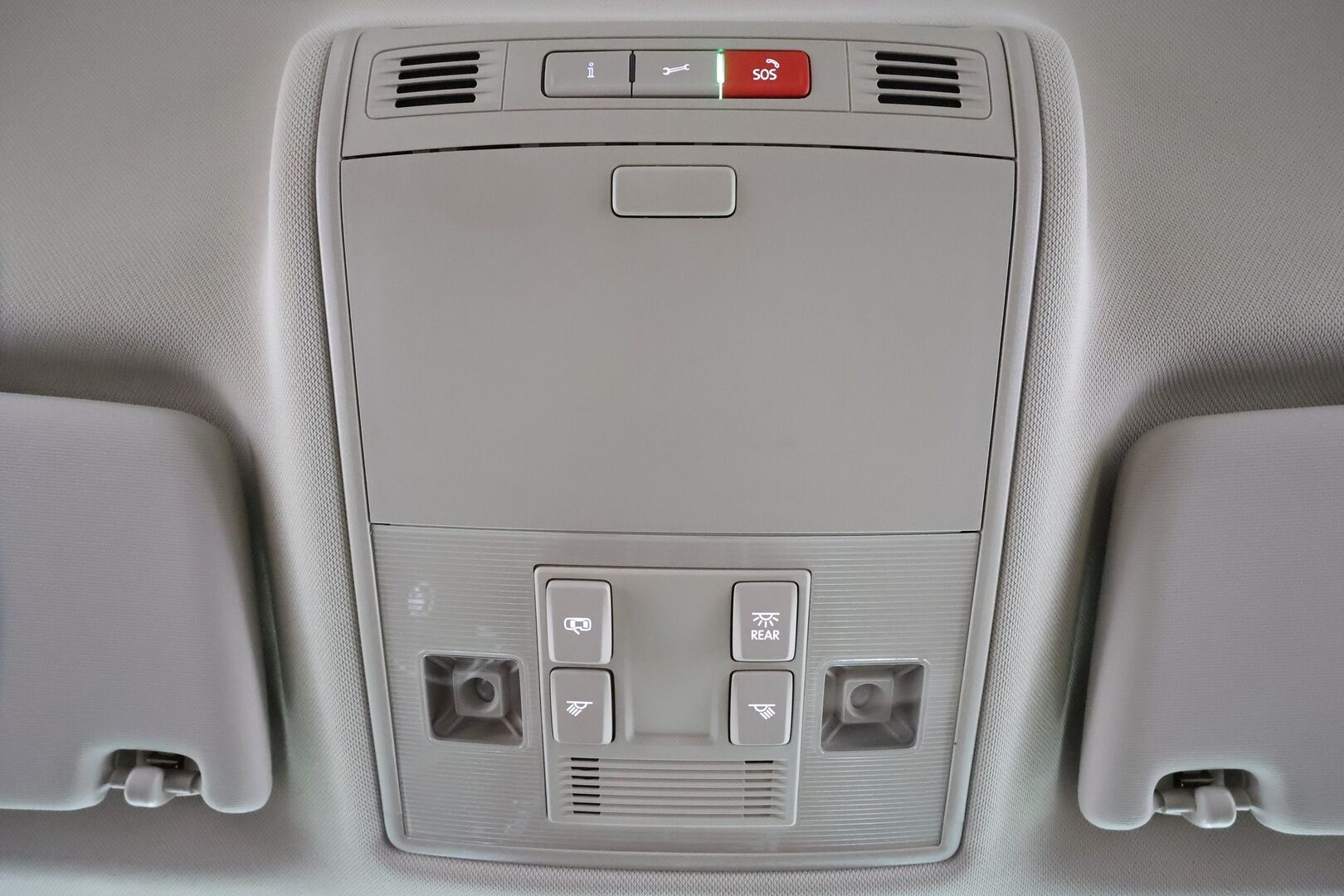 Skoda Superb 2023 Combi 1.4 TSI PHEV Style iV DSG * Webasto / ACC / LED / P.Kamera / Muistipenkki / Hierovat Sportpenkit Muistilla * - 1-om Suomi-auto / Akku kuntotarkastettu / 2x Latauskaapelit / Kahdet renkaat / Merkkihuollettu! - Osta nyt, maksa vasta ensi vuonna