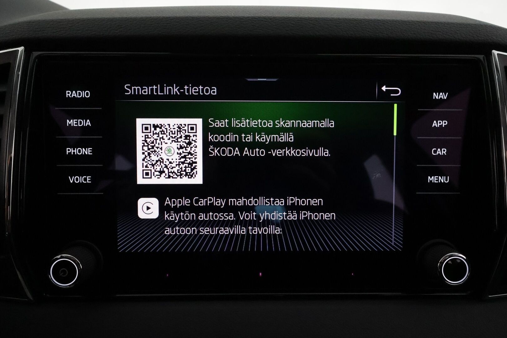 Skoda Karoq 2023 2.0 TDI 115 Style DSG *Webasto / Koukku / ACC / Matrix-LED / P.kamera / Navi / Kaistavahti / Keyless* - 1-om Suomi-auto / Kahdet Renkaat