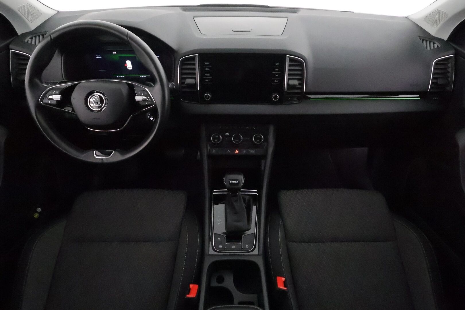 Skoda Karoq 2023 2.0 TDI 115 Style DSG *Webasto / Koukku / ACC / Matrix-LED / P.kamera / Navi / Kaistavahti / Keyless* - 1-om Suomi-auto / Kahdet Renkaat