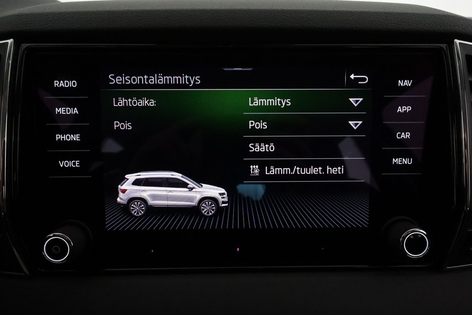 Skoda Karoq 2023 2.0 TDI 115 Style DSG *Webasto / Koukku / ACC / Matrix-LED / P.kamera / Navi / Kaistavahti / Keyless* - 1-om Suomi-auto / Kahdet Renkaat
