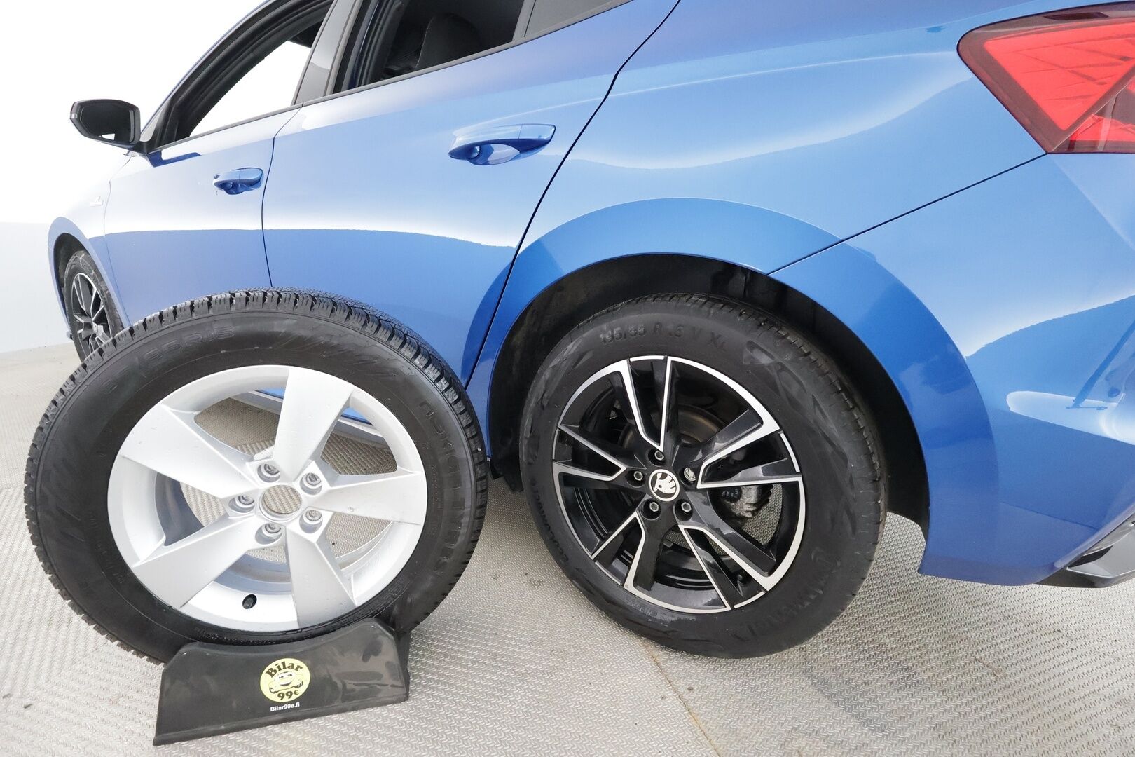 Skoda Fabia 2023 1.0 TSI 95 Monte Carlo - Adapt. Vakkari / LED-valot / P. tutka / Kaistavahti / Rattilämppäri / Aut. Ilmastointi / KeylessGO / 2x Renkaat 