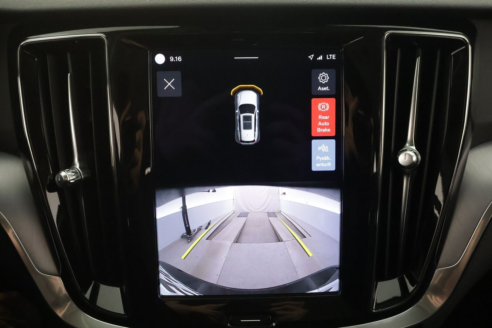 Volvo V60 2023 B3 MHEV Business Core DCT aut - | Pilot assist | Webasto | P.Kamera | LED | Keyless | Apple&Android | 1.Om Suomi-auto | Merkkihuollettu | Kahdet Renkaat