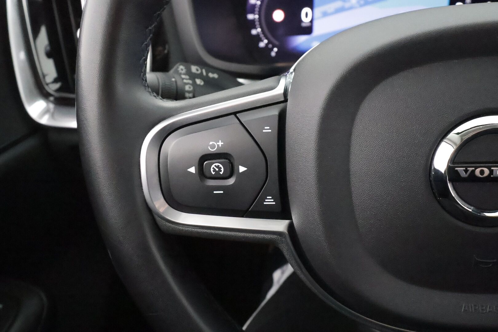 Volvo V60 2023 B3 MHEV Business Core DCT aut - | Pilot assist | Webasto | P.Kamera | LED | Keyless | Apple&Android | 1.Om Suomi-auto | Merkkihuollettu | Kahdet Renkaat