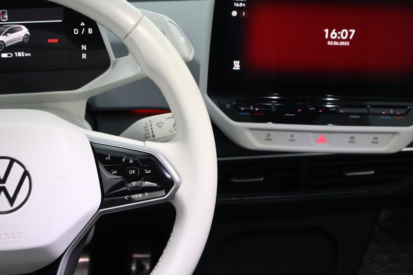 Volkswagen ID.3 2020 Pro S Tour 150kW, akku 77kWh - Digimittari / Kangas-Alcantara / Vakkari / Lisälämmitin / Navi / Apple&Android / LED / 2x Renkaat aluvantein!